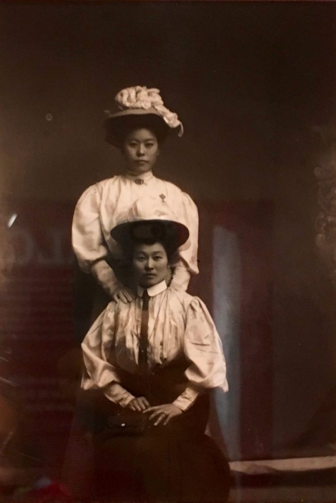 Frontier women of the Klondike Gold Rush Frontier women of the Klondike Gold Rush